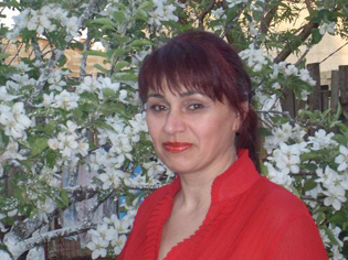 Быть улыбчивой, красивой, терпеливой