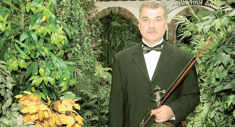 Дилявер БЕКИРОВ: 35 из 60-ти в творчестве