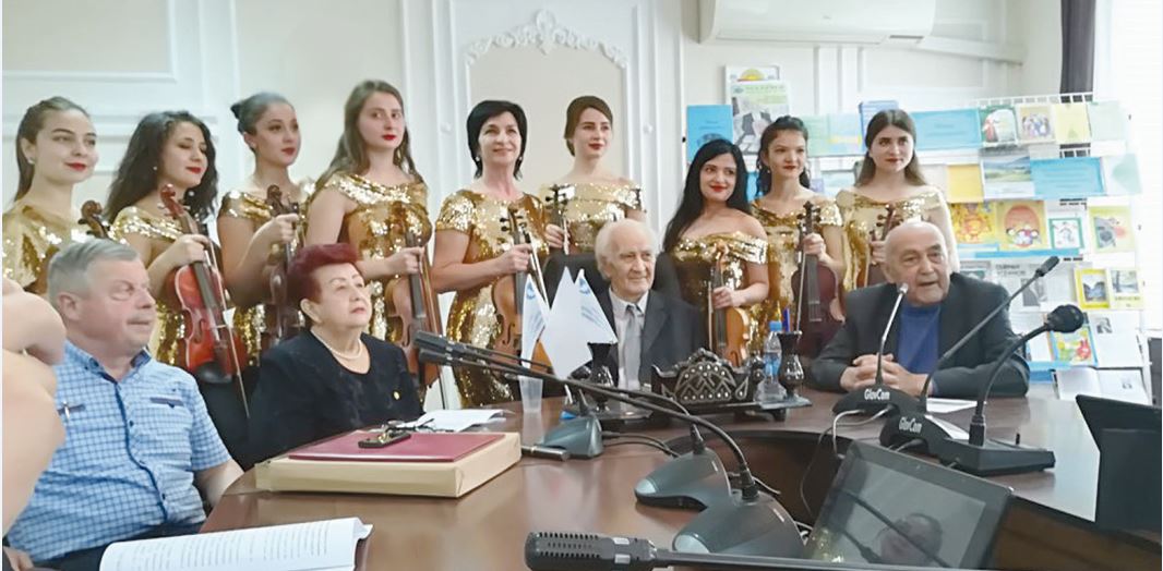 Высокого звания на ниве Просвещения – достоин!