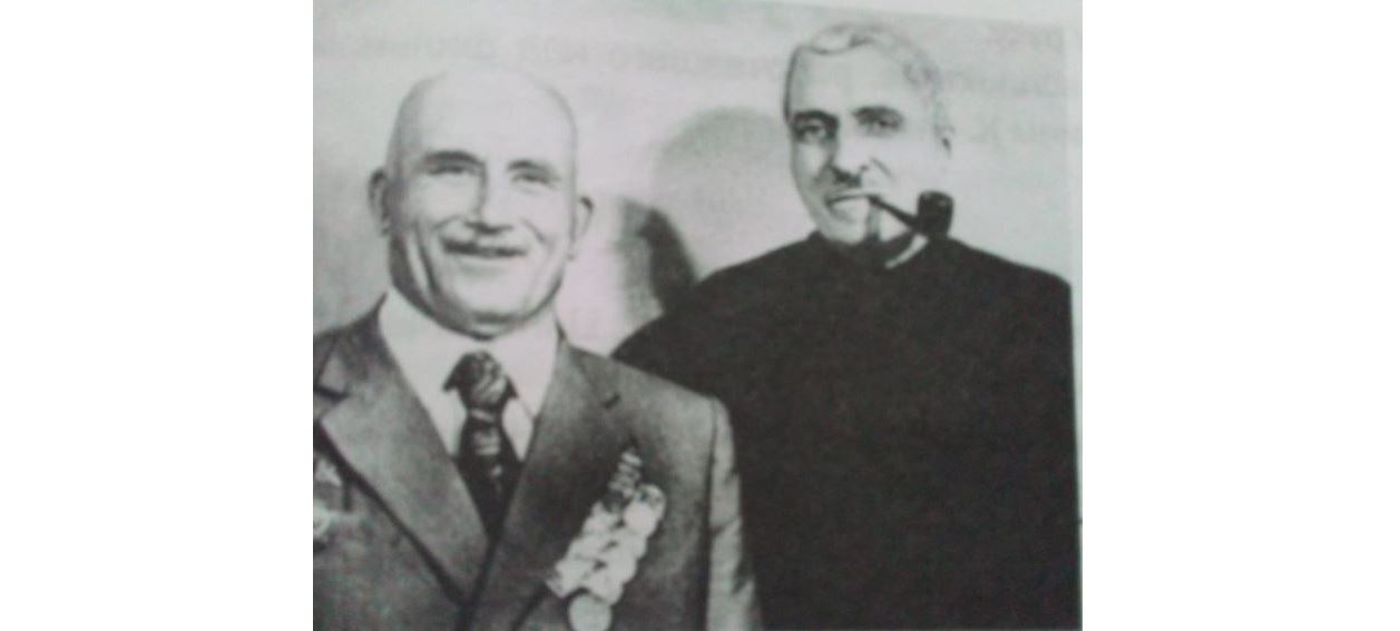 К Героям почтения нету?